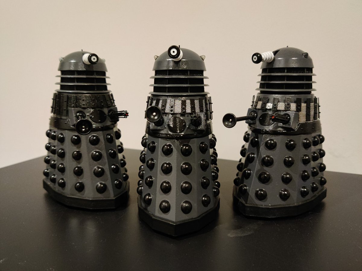 ExpressRhubarb's tweet photo. Another Dalek complete, just in time for #Dalekday!
This one is based on Dalek V-5, made from a Goon top half and a Shawcraft skirt. Sadly this prop was lost to time after it was retired, last seeing use in Revelation.
Happy 61st birthday to Skaro's finest! 🧂🪠 https://t.co/XGWyPmJFnK