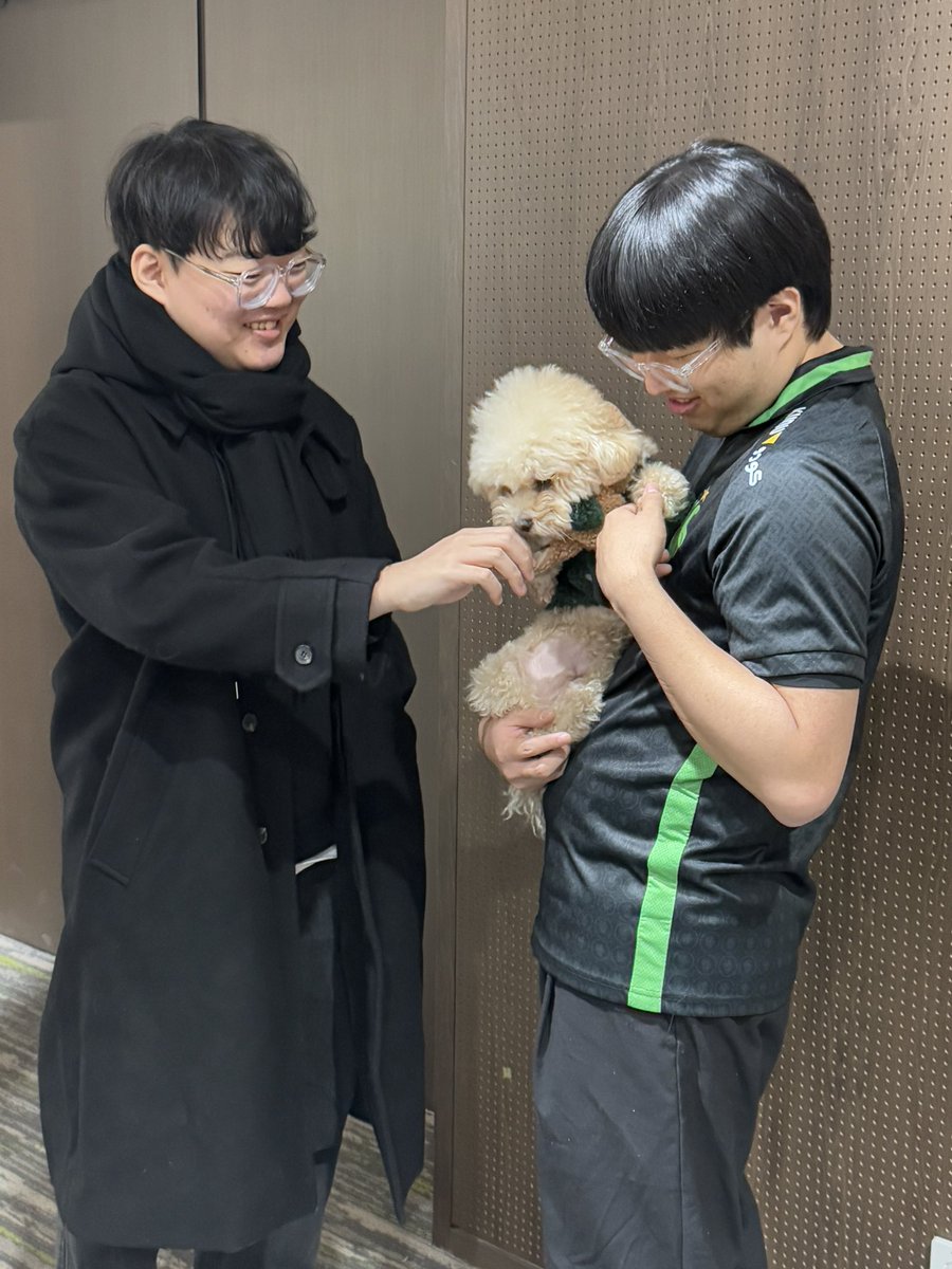 백은화 tweet media