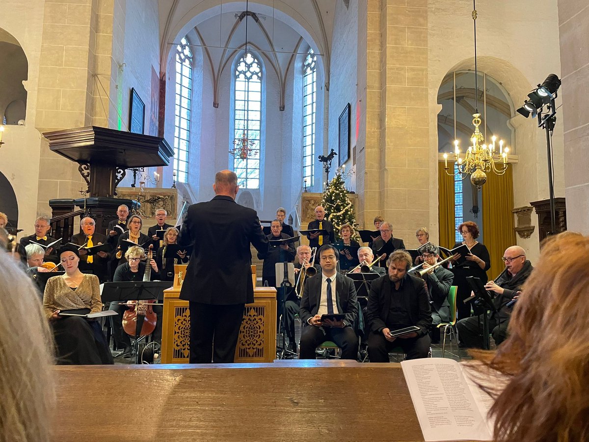 Vandaag prachtig concert van Vocaal Ensemble Kwarts. Een zeer waardig afscheid van dirigent Gerrit Maas.