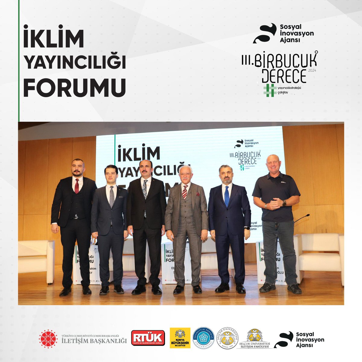 sinovasyonajans's tweet photo. İklim Yayıncılığı Forumu Tamamlandı!

İklim değişikliğiyle mücadelede medya ve yayıncılık stratejilerinin ele alındığı İklim Yayıncılığı Forumu, Taş Bina Kültür ve Sanat’ta gerçekleştirildi.

T.C. Cumhurbaşkanlığı İletişim Başkanlığı, Radyo ve Televizyon Üst Kurulu, Selçuk Üniversitesi ve Necmettin Erbakan Üniversitesi iş birliğinde, Konya Büyükşehir Belediyesi Sosyal İnovasyon Ajansı yürütücülüğünde düzenlenen forumda, sürdürülebilir şehircilik projeleri, iklim çalışmaları ve medyanın rolü konuşuldu. 

Forumumuza katılım sağlayan tüm misafirlerimize teşekkür ederiz. 

#iklimyayıncılığıforumu
#gençleriçin
#sosyalinovasyon