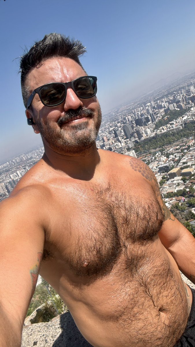 pato_pozo's tweet photo. 🏃♂️🏃♂️ #cardio #run #CerroSanCristobal #parquemet https://t.co/lY6WmIHhun