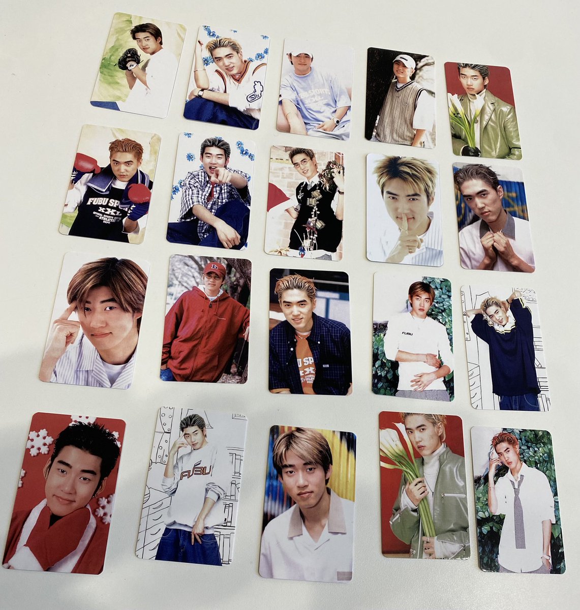 🐺그(놈)들은 멋있었다🐈‍⬛

여러분! 그거 아세요?!
1222 오픈 때 제가 럭드 5등 다 뽑아 놨었어요 :) 

그래서 포토카드 20종 뚝딱🩵
하핳 정말.. 운이 좋잖아! 5등만 뽑아서 다 모으다니!

근데 너무 이쁨 ღ’ᴗ‘ღ (약간 슬프기도 함)

<a href="/G_nom_122022/">그 놈(들)은 멋있었다.</a>
#그놈들은멋있었다 #윤계상_안데니_생일축하해