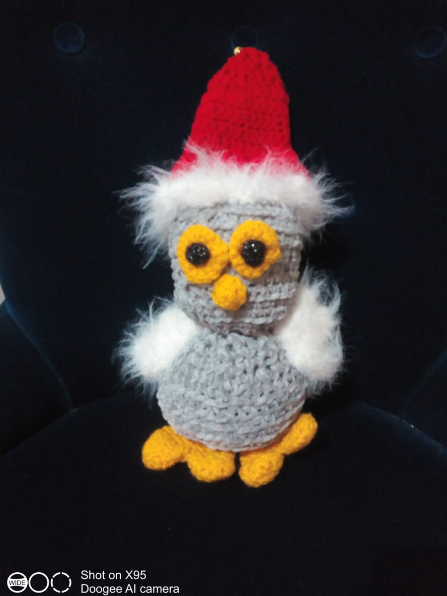 LittleCatYarn's tweet photo. Ops..it's my very first amigurumi.Poor boy..he seems to have come out of a nightmare😂😂😂😂🤣
#amigurumi #jokecrochet #22Dec https://t.co/Kg0YD8FytF