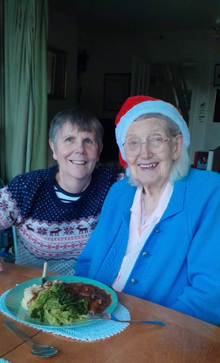AlisonPailing's tweet photo. #AlphabetChallenge #WeekYforYummy
My lovely 91 year old M-I-L thought the dinner I‘d cooked her was yummy. https://t.co/U1jmzbeMzZ