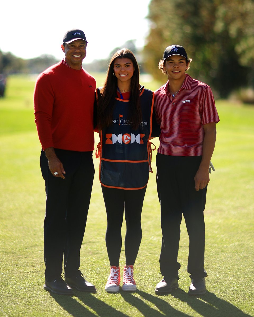 GolfDigest's tweet image. All the Woods in their Sunday Red. ❤️