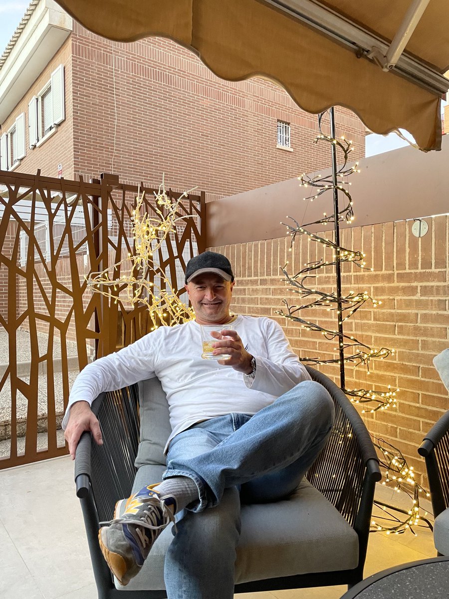ferballesta's tweet photo. Feliz Navidad https://t.co/GtD1v0dj0H