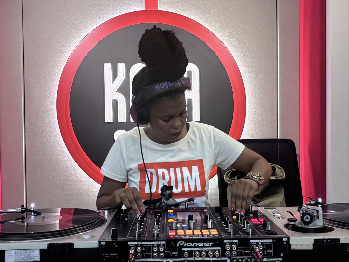 VINYL SESSION!! <a href="/NoluMyuzik/">uBabesWeRecord</a> LIVE in the MIX!!