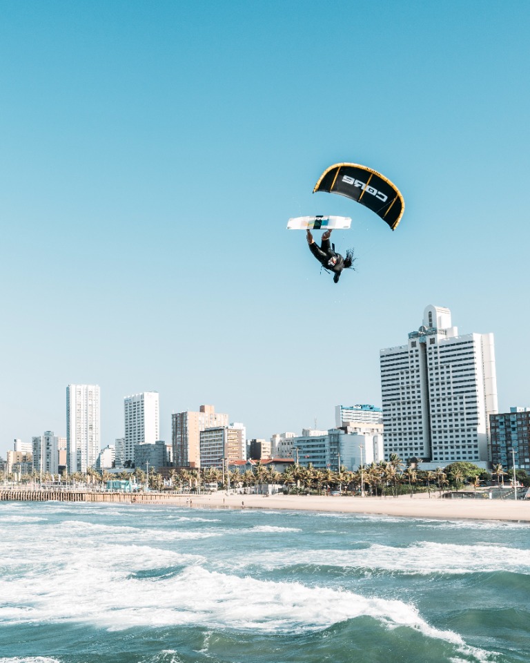 corewatersport's tweet photo. Just the daily grind for @josh_emanuel_ in Durban with the XR Pro. ๐ฎโ๐จ
๐ธ @supernothing_ofc | @willow.surfs
#ridecore #corekites #kitesurf #kitesurfing #kiteboarding #gokiting #bigair #kiteloop https://t.co/UnM0xzBwnc