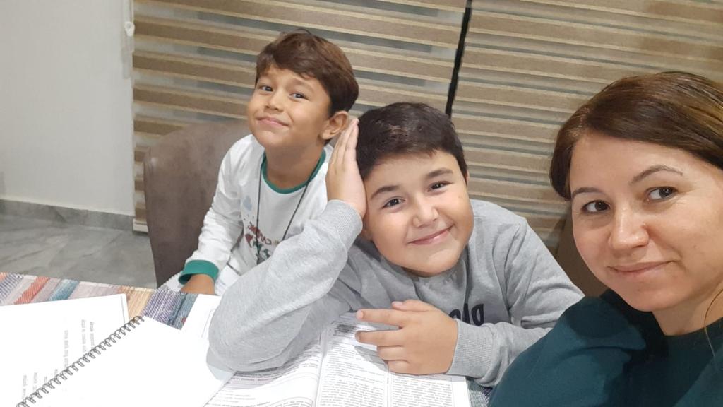 Bakmaya doyamadan analar evlatlarının yüzlerine, dokunmaya, koklamaya doyamadan paraya doymamış olanların ellerinde melek oldular. Adil mi bu?? Vicdana sığar mı? Analar ağlarken size hayat var mı? Adalet bıraksa Allah Bırakmaz yakanızı.
#isiasolasıkast 
#isiasortakdavamız