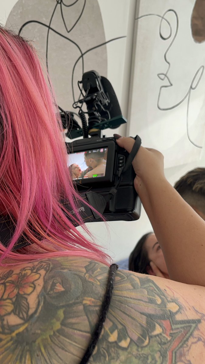 cochinx_Dan's tweet photo. Ya Quero subir todo estooo😤
 5 primeras subs que se acrediten en arsmAte antes del lanzamiento les dejaré HARTO material gratis 🤭

👽 S U B SC R I B E 👽 https://t.co/G4VFcFXzZX