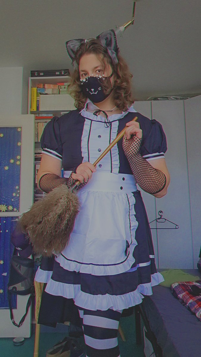 _tinydragonboy's tweet image. Maid Sunday :3