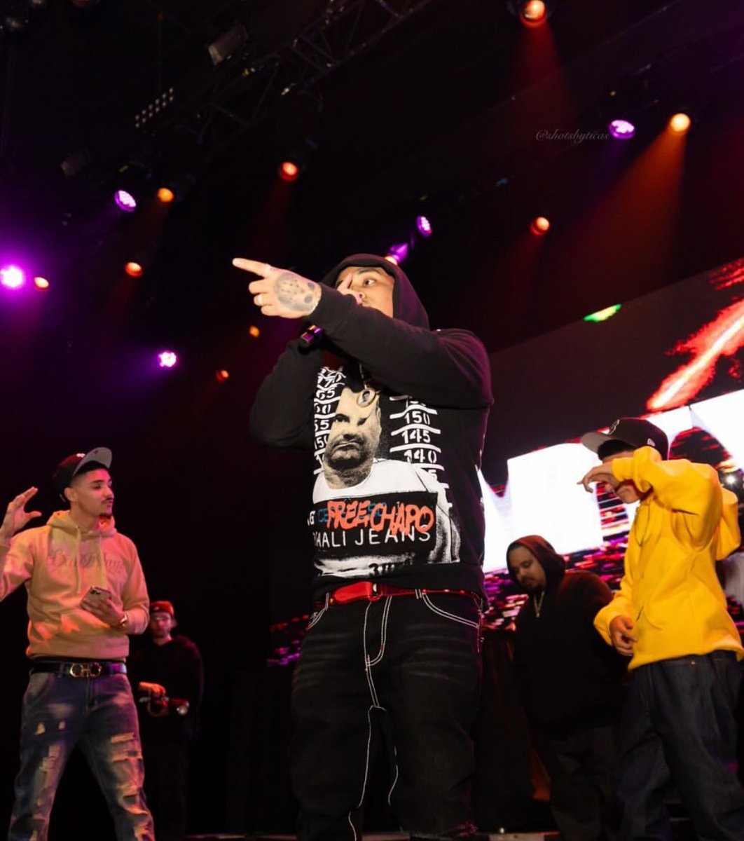 JI Bandz wearing mugshot hoodie 🎭