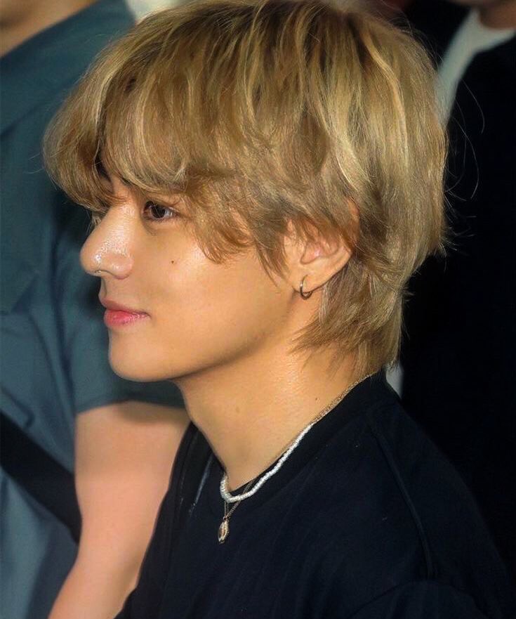 Taehyungimpact's tweet photo. night mode 🌑                    day mode ☀️ https://t.co/VGYhx95pjk