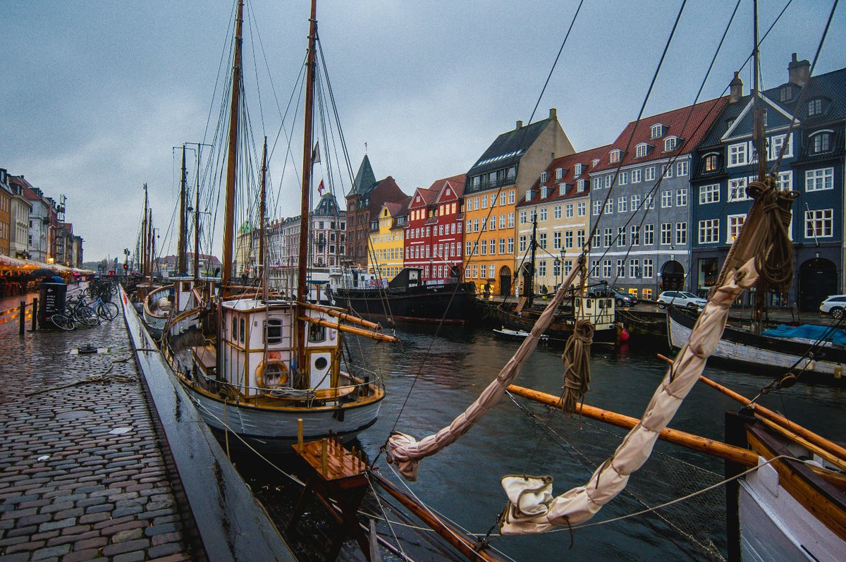 NomadChronicle_'s tweet image. Would you spend some days in Denmark ? Copenhagen is awaiting you !  #Denmark #WeekendGateways #Copenhagen