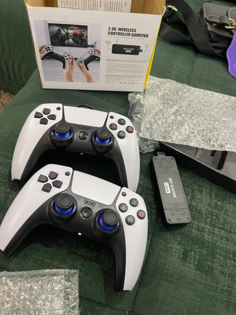 justsgadget's tweet photo. Game with pad - 55,000 https://t.co/97rRyiixKf