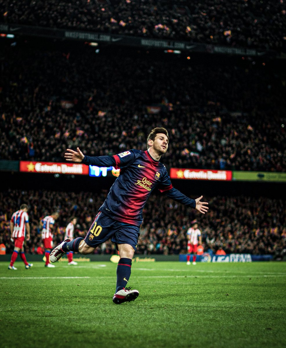 CuriosidadesEU's tweet image. Melhores jogadores do século, de acordo com a ESPN: 

1. Lionel Messi 🇦🇷
2. Cristiano Ronaldo 🇵🇹
3. Thierry Henry 🇫🇷
4. Zinedine Zidane 🇫🇷
5. Luka Modric 🇭🇷
6. Kylian Mbappé 🇫🇷
7. Andres Iniesta 🇪🇸
8. Xavi 🇪🇸
9. Ronaldo Nazario 🇧🇷
10. Ronaldinho 🇧🇷
11. Zlatan Ibrahimovic 🇸🇪
12.…