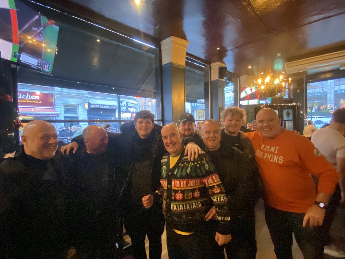 Logan_LFC__'s tweet photo. Spurs (A) top of the league for Christmas 🎄, an all timer that 🔴👌🏻 https://t.co/MfAMTAiUCv