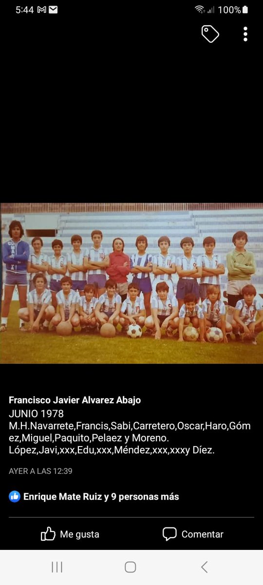 "Que recuerdos encuentras en Facebook" el echar la vista atrás y volver a mis inicios con este grupo. Cuantos bonitos momentos vivimos en torno a un balón.  😁😁😁