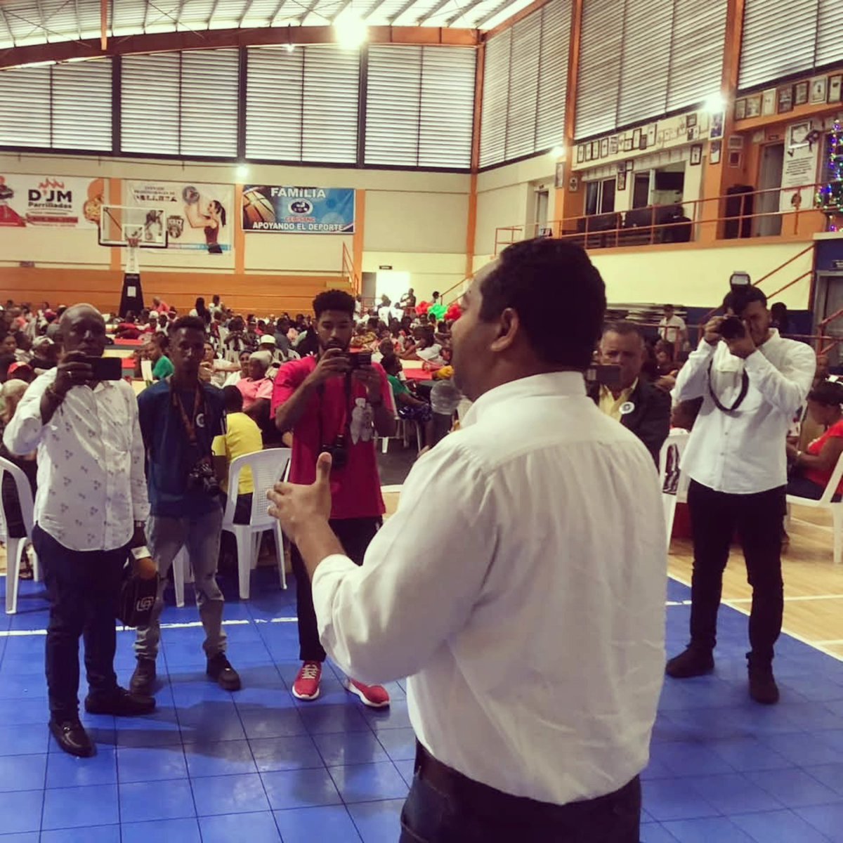 BennyMetz's tweet image. Participamos en el almuerzo navideño de la fundación Leonardo Díaz para las personas con discapacidad de San Cristóbal. @ConadisRD

#ConadisConTodos