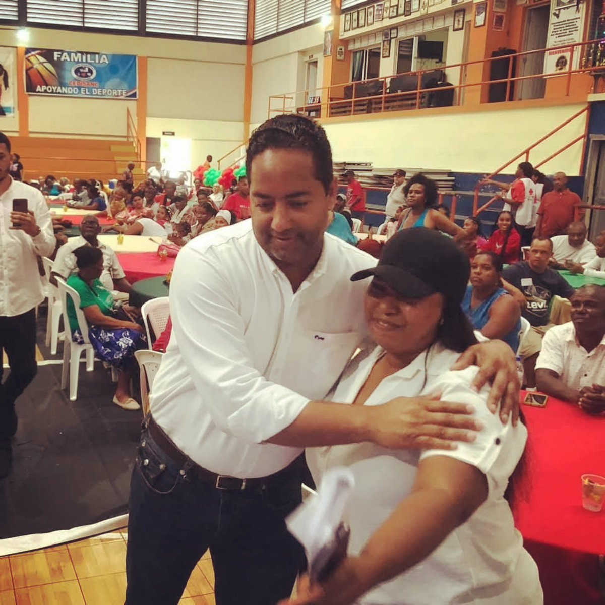 BennyMetz's tweet image. Participamos en el almuerzo navideño de la fundación Leonardo Díaz para las personas con discapacidad de San Cristóbal. @ConadisRD

#ConadisConTodos