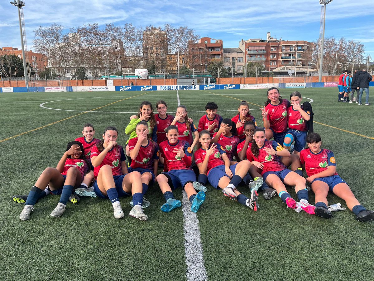 OARVic's tweet photo. ⚽️ CADET Femení A F11: @cesantgabriel 1-4 OAR Vic
🔵🔴 #SócdelOAR #oarvic #Grup3 https://t.co/TnepWeUTWt