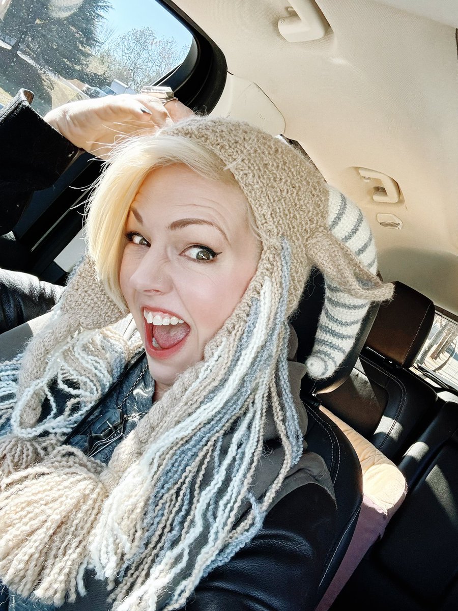 Here’s to 45 revolutions around the sun! I hope to keep making this dirt-ball a little more weird each year. 

Thanks to @burnsactor for making every day special, and for my new custom knit hat 🐐