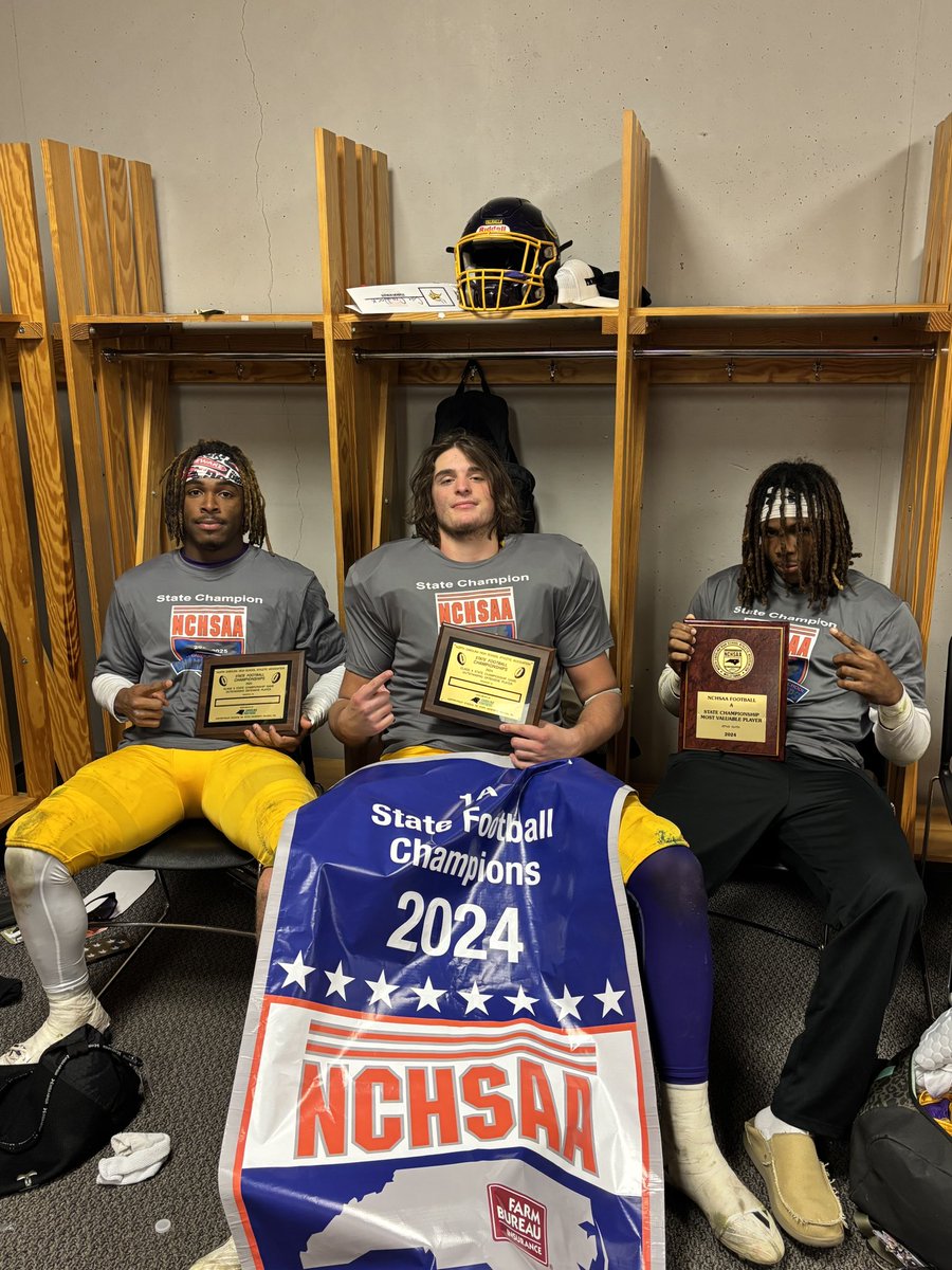 ColeCraddock8's tweet photo. State Champs😁😁💍#AGTG 

Blessed to be named Defensive Player of The Game @TarboroFootball https://t.co/r4JY4iFXEN