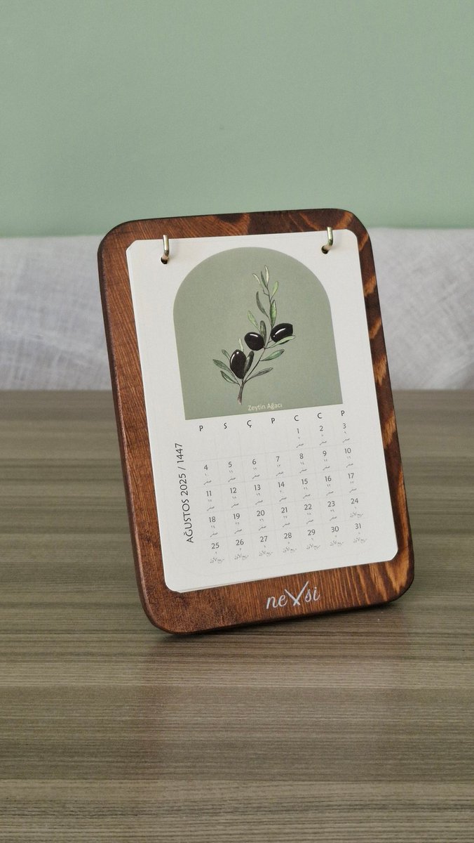 2017den beri takvim yapıyoruz 
Her yıl bir şeyler ekliyor / çıkarıyor, yeni şeyler deniyoruz 🌿
Bu yıl takvim modelimizi tamamen değiştirdik ve bu değişiklik takipçilerimizle birlikte bizi de oldukça memnun etti☺️
Tüm takvim modellerini incelemek için:
shopier.com/Nevsi