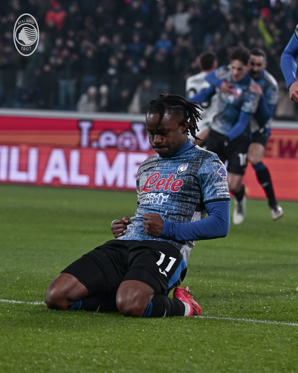 The best winger in the world right now. 🇳🇬🇳🇬🇳🇬🇳🇬

Bring your wingers to the table ?