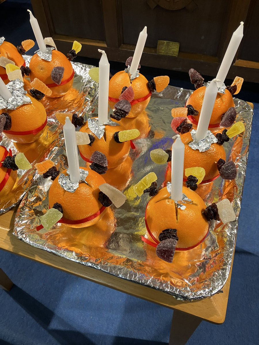 CroftMacLean's tweet photo. Lovely Christingle service today at Barra Parish Church - definitely feels more like Christmas today. https://t.co/znZ0oJjYYW