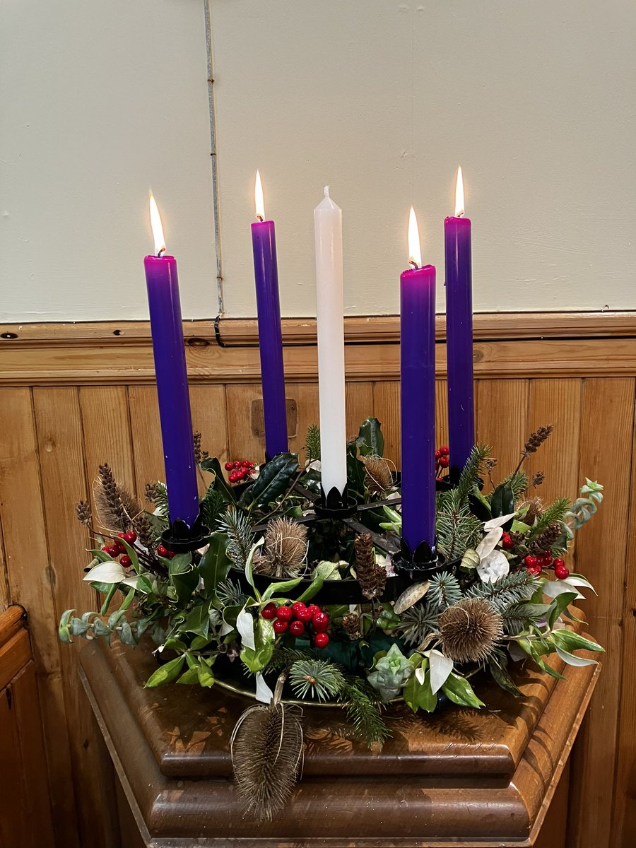 CroftMacLean's tweet photo. Lovely Christingle service today at Barra Parish Church - definitely feels more like Christmas today. https://t.co/znZ0oJjYYW