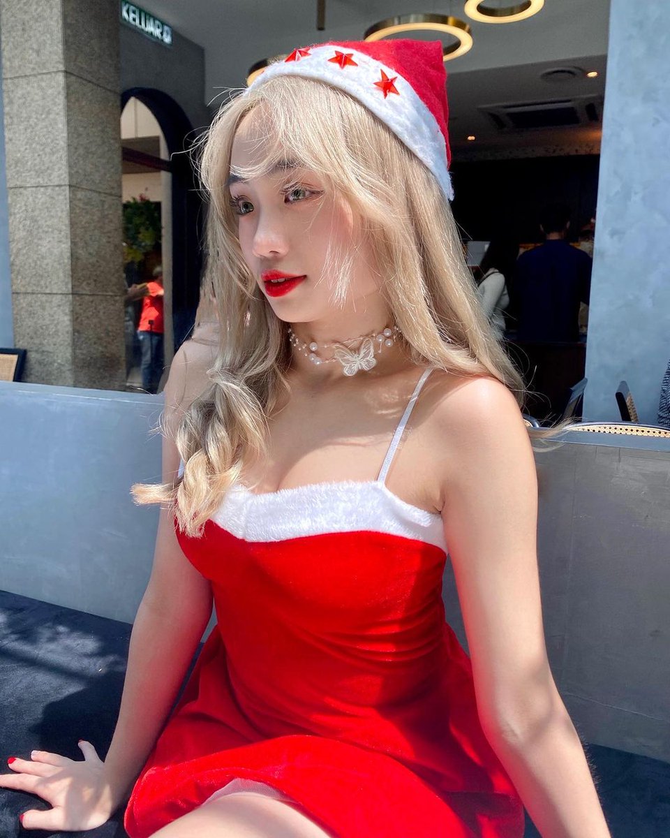 andreaa02___'s tweet photo. ❤️🎄#nsfwtwt #cumtribute #cocktribute https://t.co/GYYaGhMhGs
