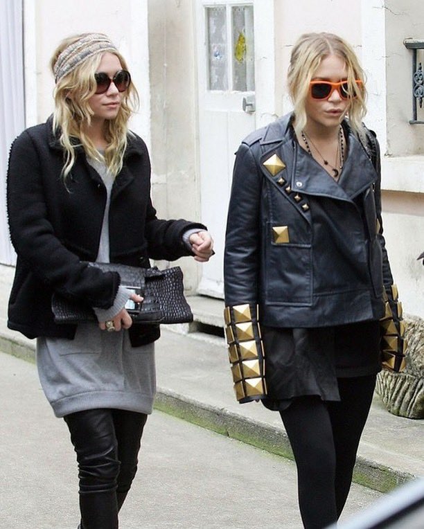 LegendaryLade's tweet photo. Mary-Kate Olsen wearing Givenchy Fall 2007 by Riccardo Tisci! 🔥 https://t.co/Ng6GU06y8y