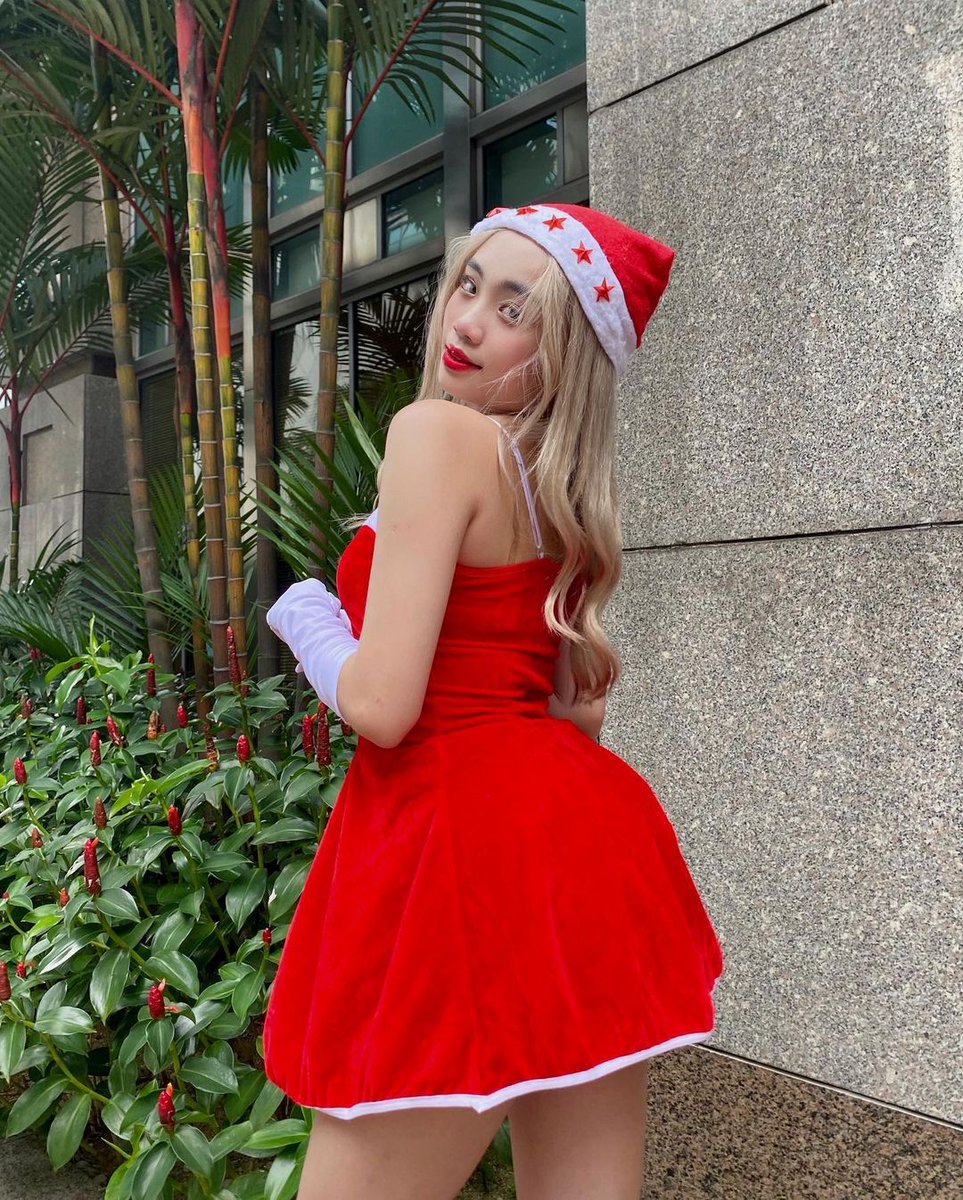 andreaa02___'s tweet photo. ❤️🎄#nsfwtwt #cumtribute #cocktribute https://t.co/DhDPLXHsXv