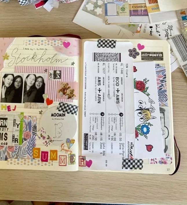 Stefiedawnie's tweet image. junk journaling because murder is illegal &amp;lt;3
inspo from pinterest