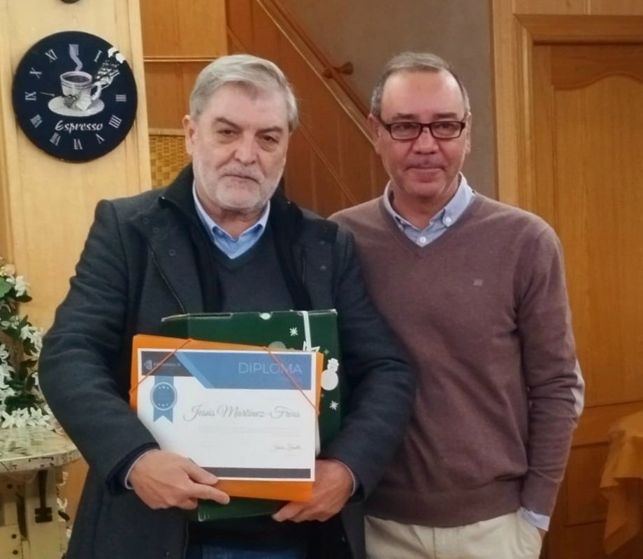 J_MartinezFrias's tweet photo. Un acto muy bonito el de la entrega de premios #Meco del concurso de Microrrelatos #MicroMeco. Muy contento de haber conseguido el segundo premio (finalista) con "La sinfonía de la Tierra". Mi enhorabuena a la ganadora y a mi compañero finalista y a todos los participantes https://t.co/GIT1ihqdn2