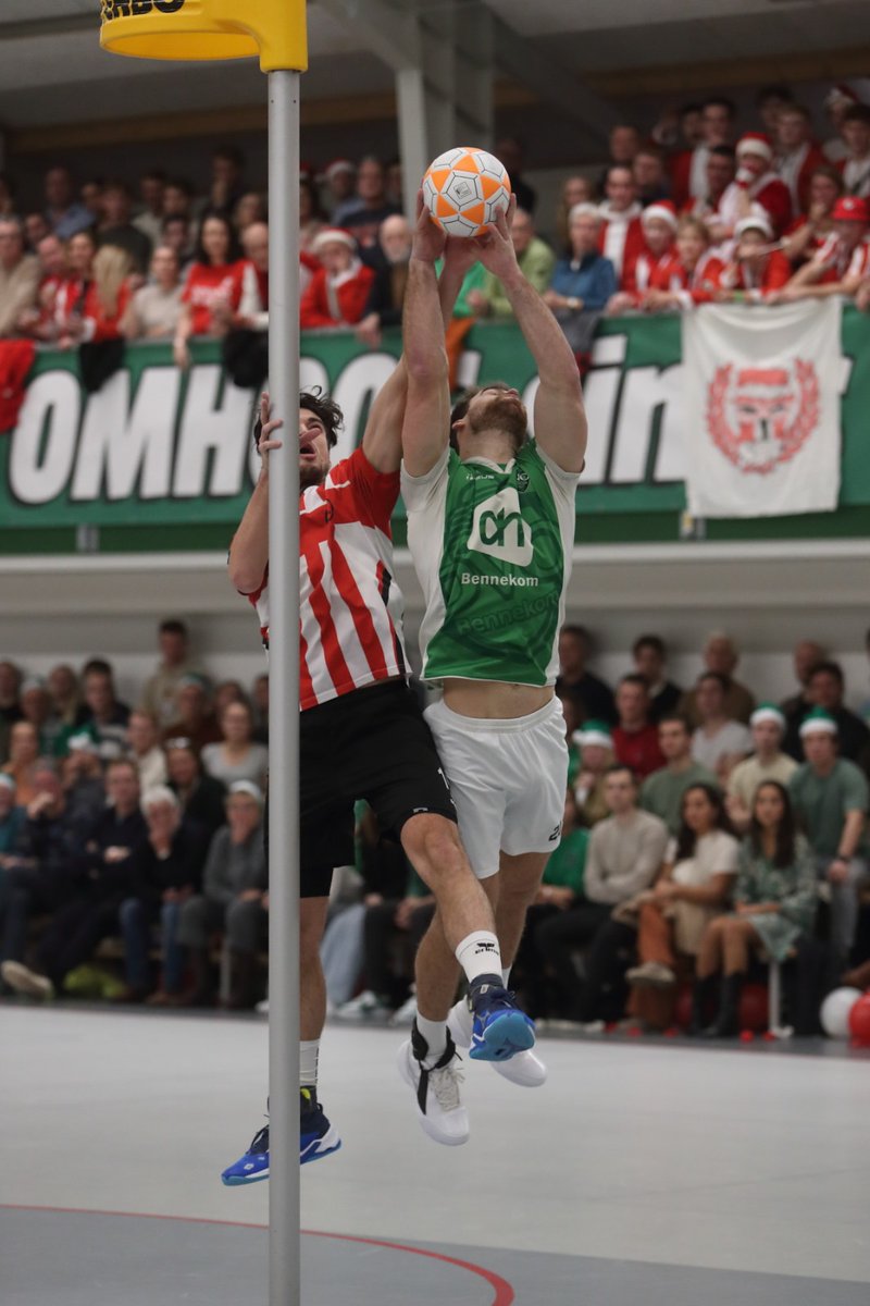 ✍️🏻 "DVO/Transus sluit 2024 af met zege en koppositie". Lees het verslag van de 21-17 winst op <a href="/Fortuna_Delft/">Fortuna/Delta Log.</a> op de site: dvo-korfbal.nl/nieuwsbericht/…