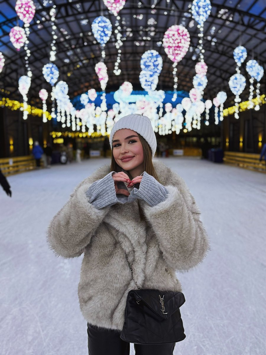 каток у флагштока лучший во всем мире 💙