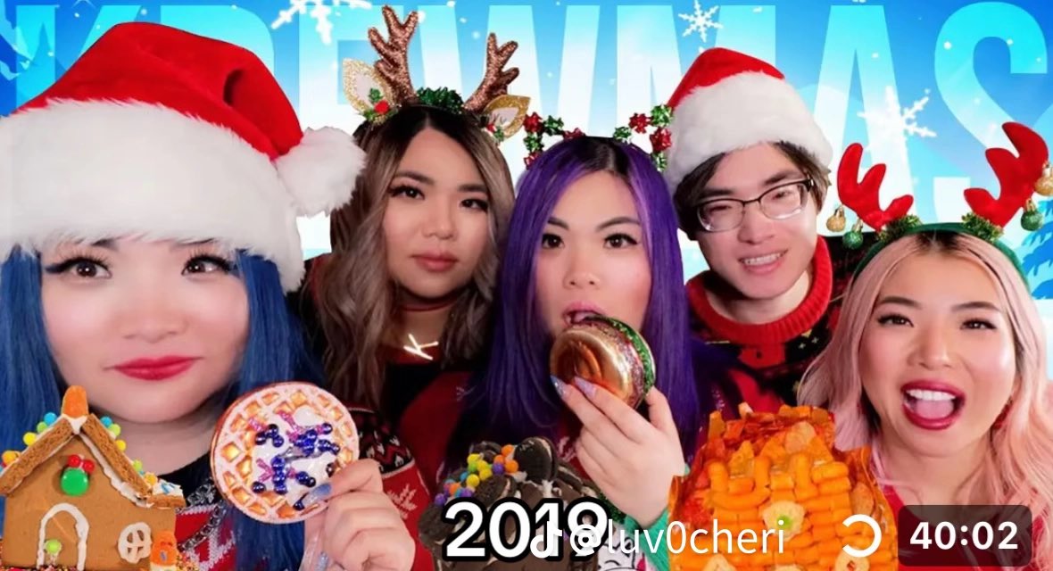 krewfanns's tweet photo. Fun fact each of the krew members have been in the middle/center of the  krewmas vlog except for @RainbowsYT so maybe in krewmas 2025 Rainbow will be in the middle https://t.co/eT77B5svMC