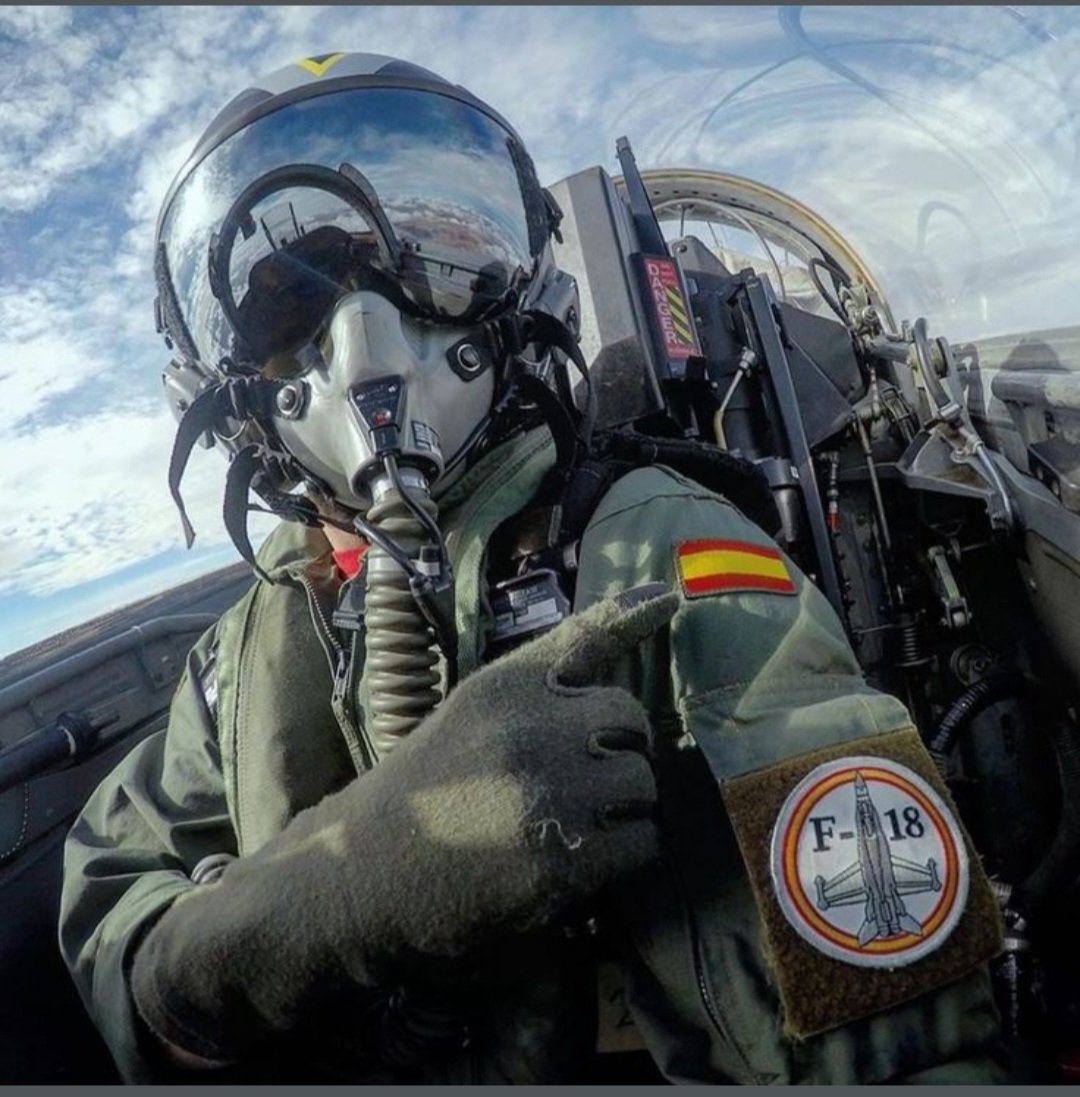 Jhoncrack_4's tweet image. Aquí nací.
Esta es mi patria.
¡Esta es mi bandera! 🇪🇸🇪🇸🇪🇸