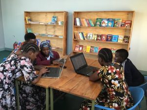 tanzdevtrust's tweet image. Education is a right, not a privilege. In Itetemia, the Tumaini School is changing lives by providing a stigma-free learning center for teenage mothers. 

📖 Learn more about this project: shorturl.at/zEwi1

#EducationForAll #Tanzania #TDTProjects #SupportGirls #TDT