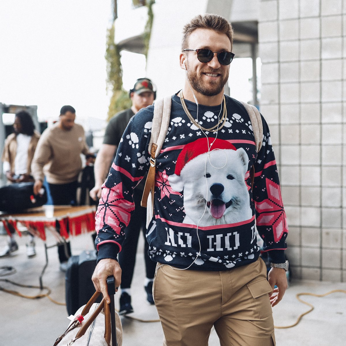 Ho Ho Ho 🐶

The holiday Juice! 

#ProBowlVote Kyle Juszczyk