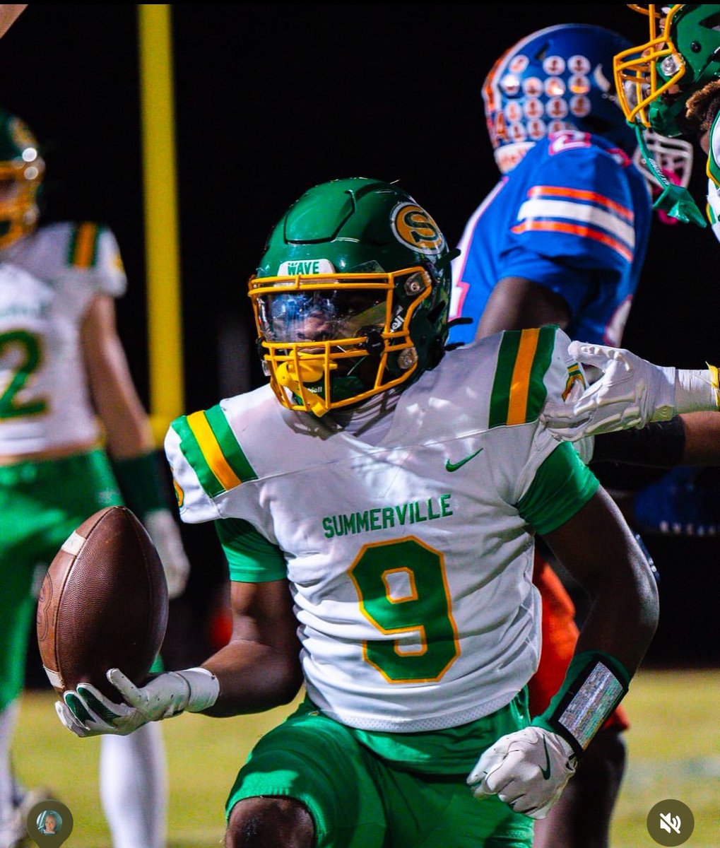 I want to take the time out to say that I'm blessed to be apart of the #1 Team in Chas,SC <a href="/SummervilleFB/">Summerville Football</a> I had a great sophomore season! Thank you to all the coaches who guides me and my teammates for great teamwork on and off the field! Greenwave 🌊💚💛🌊
Sophomore Season Stats