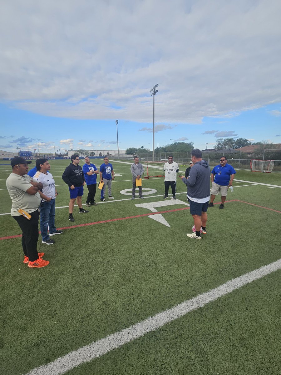 Great Coaches Clinic put on by Coach Bobby Murphy at Brownsville Porter. 🙏⚽️💙🤝 Thank you for sharing your knowledge with our area coaches. Thabk you <a href="/BISDAthletics1/">BISD Athletics</a>