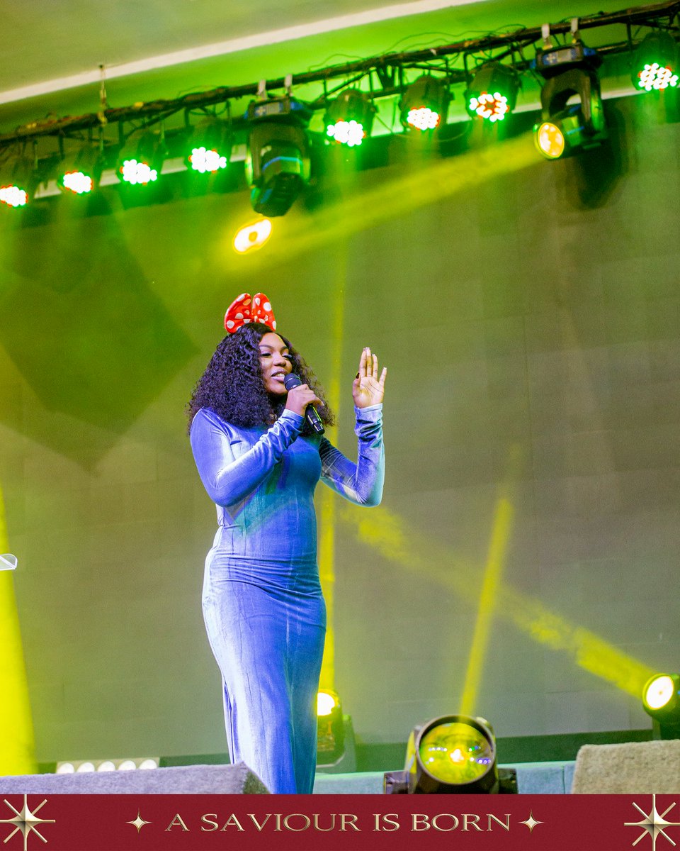 CBCNigeria's tweet photo. Meet our energetic hosts, the delightful @robiblessing_ 
and the captivating @RkTpriNce 

#CalvaryChristmasCarol
#ASaviourisBorn
#CBCGlobal https://t.co/oPzQHO2Fen