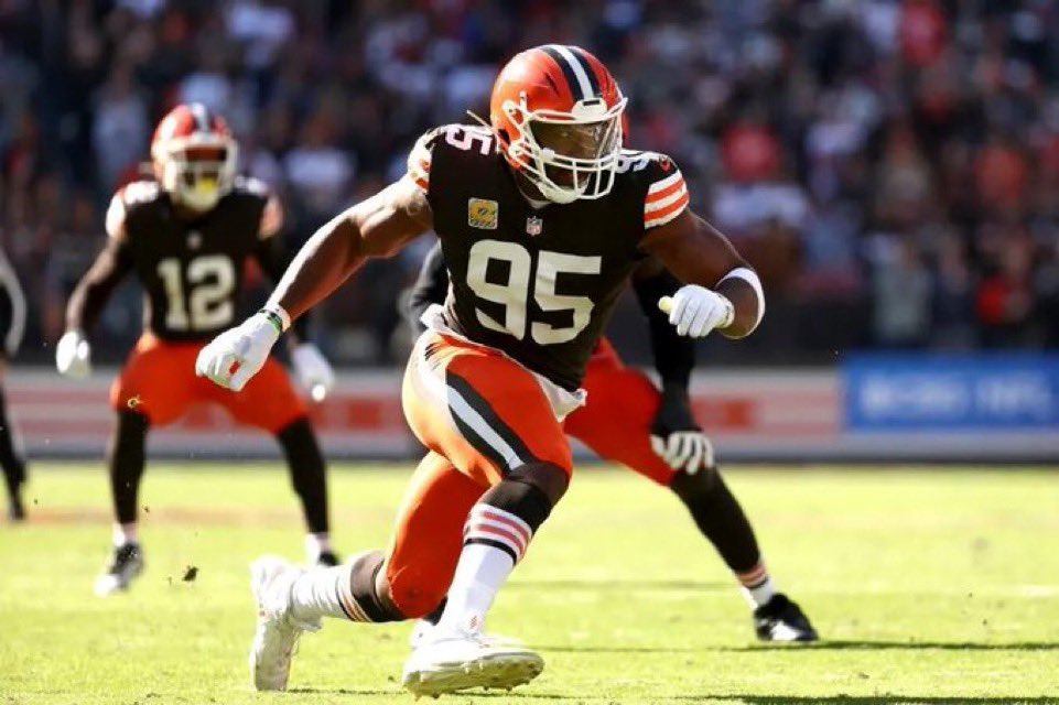 CLEsportsTalk's tweet photo. #RETWEET TO CONGRATULATE MYLES GARRETT ON PASSING THE 100 CAREER SACK MARK!!! #BROWNS https://t.co/4ujAu2xc35