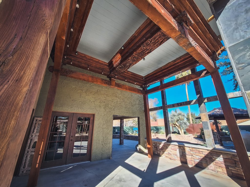 This is a $25,000 Joglo imported from a Balinese prayer room!  

#bali #joglo #homeforsalelasvegas #homeforsale #lasvegas #lasvegasrealestate