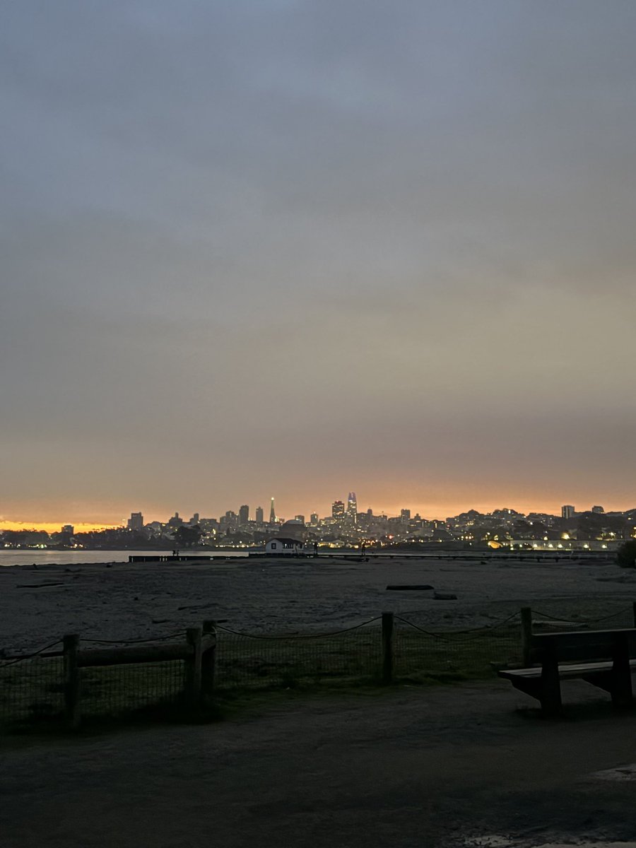 Start the day with something hard. 

1st (of many) Saturday sunrise runs complete. 

<a href="/luke_clancy1/">luke clancy</a> &amp; <a href="/jayylennnnn/">Jaylen</a> legends for joining.