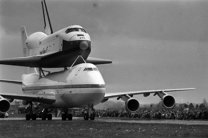 Saint1Mil's tweet image. The post below reminded me to look for when the space shuttle visited #RAFFairford quite a crowd turned up!
x.com/JGrunsell/stat…