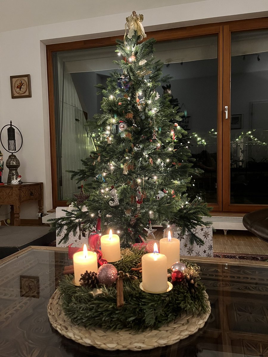 sorayanelson's tweet image. Happy 4th Sunday of Advent from Berlin